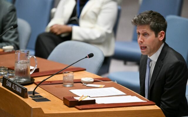 Altman e Amodei pedem fiscal global de IA na ONU