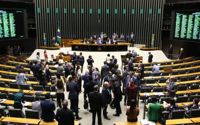Teto do MEI vai a R$ 140 mil: o que muda pra você