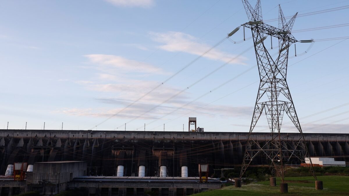 Inflação estourou a meta: a conta de luz pesou